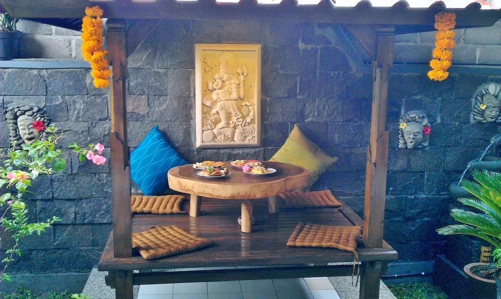 Jangkrik Homestay *