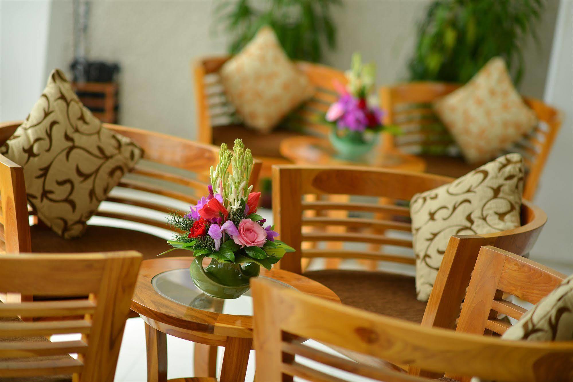 Hotel Kakiang 3*