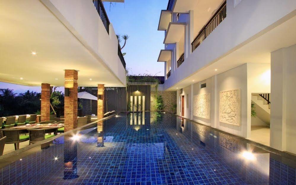 Puri Padma 3*