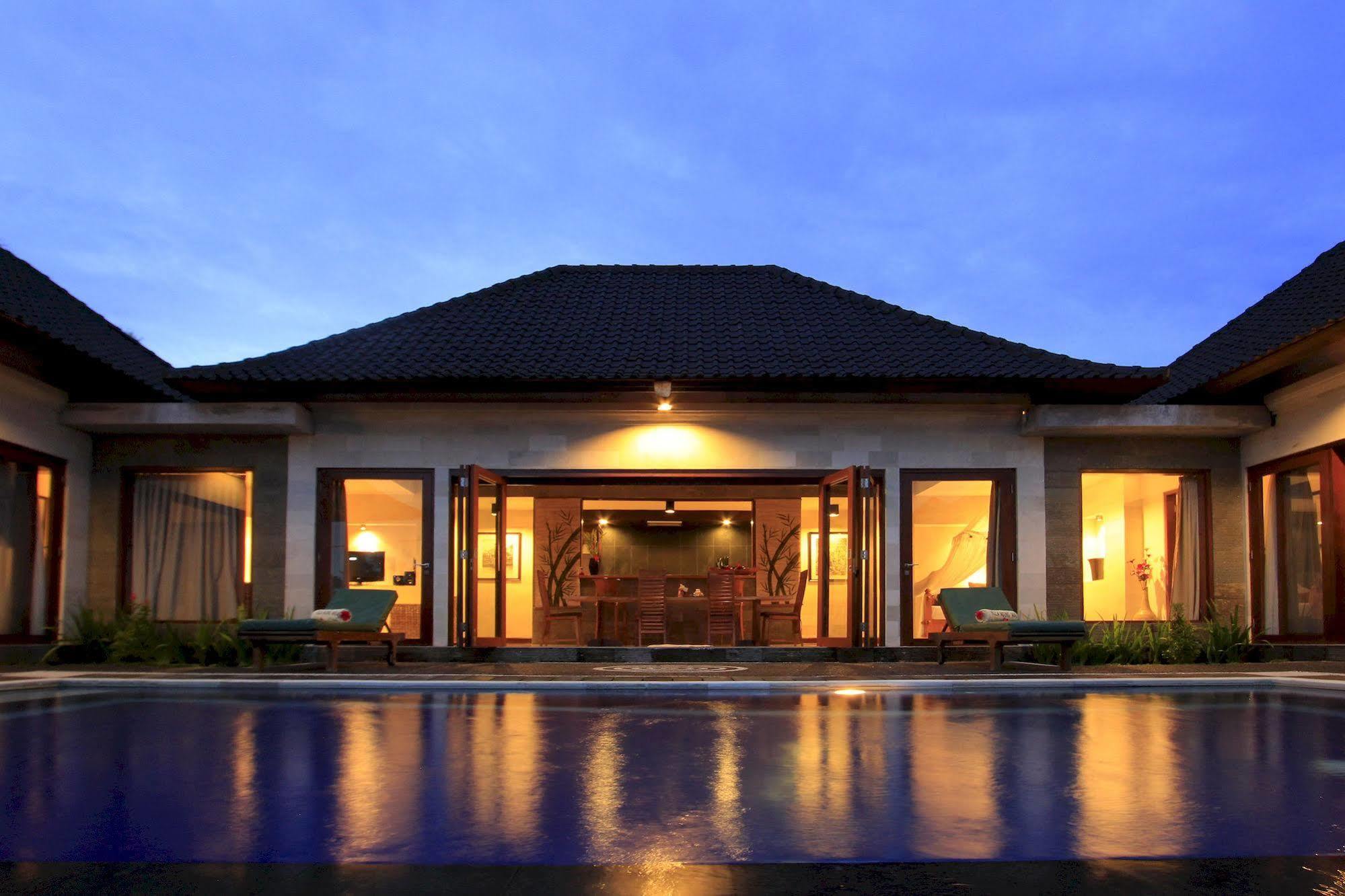 Agung Khalia * Ubud (Bali)