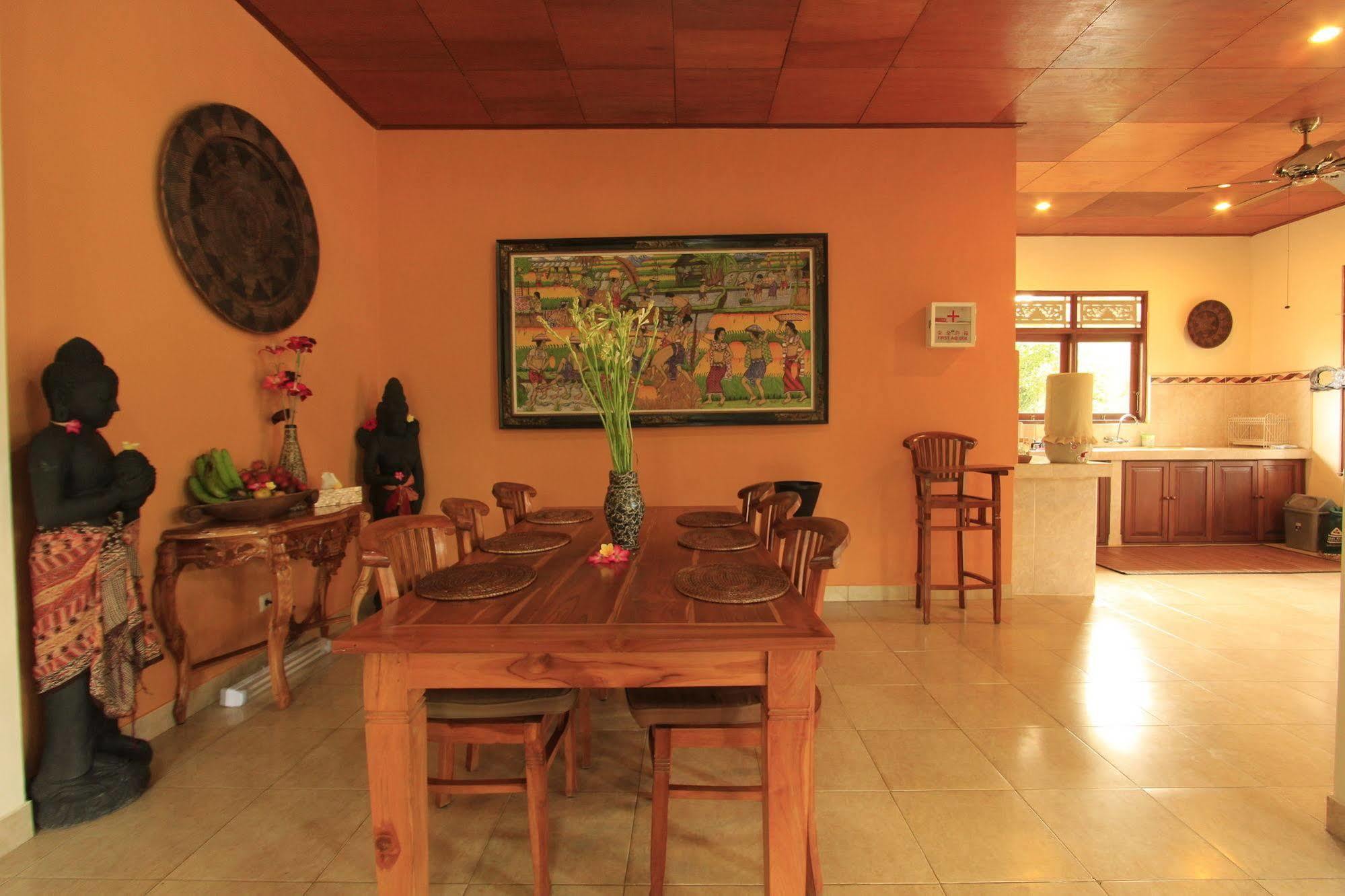 Agung Khalia * Ubud (Bali)