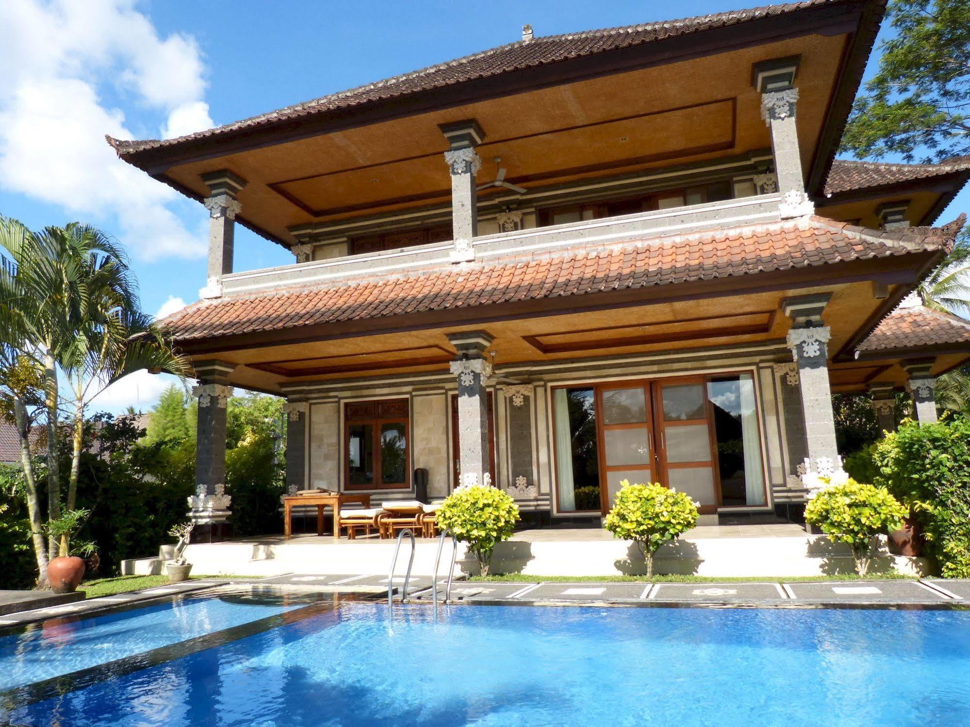 Agung Khalia Hotel *
