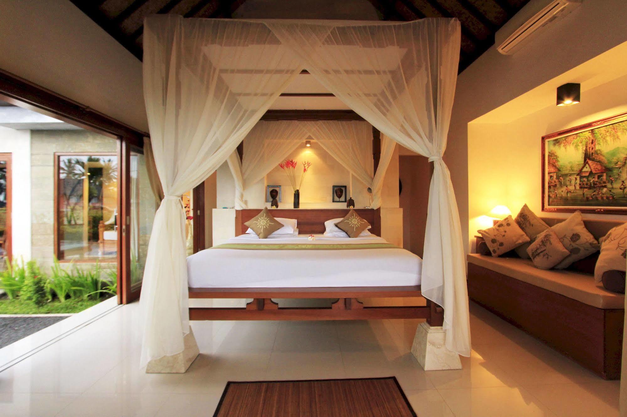 Agung Khalia * Ubud (Bali)