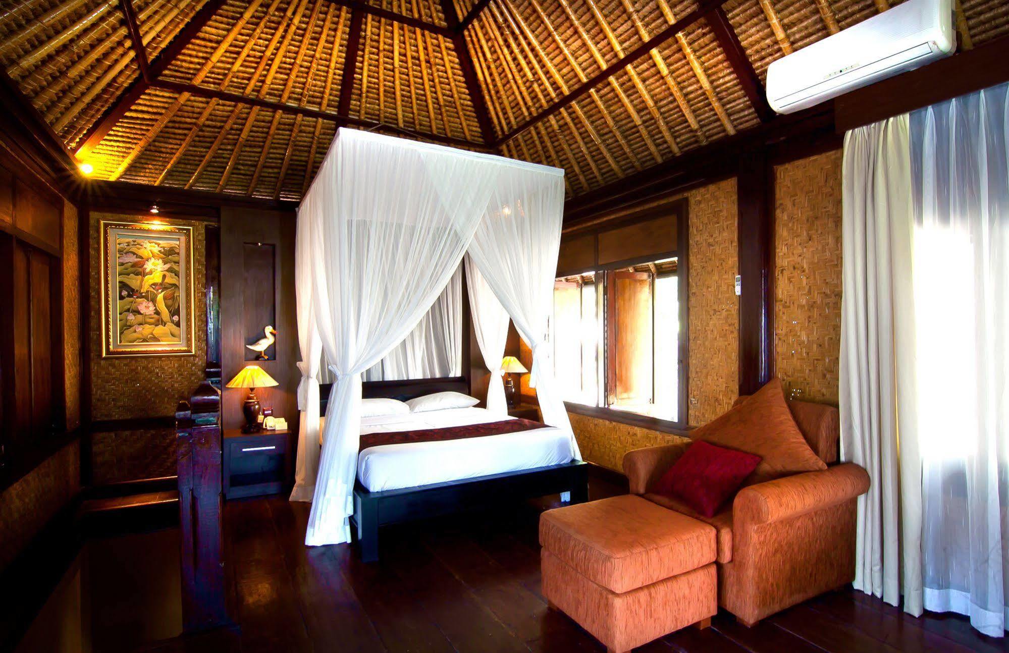 Villa Agung Raka *