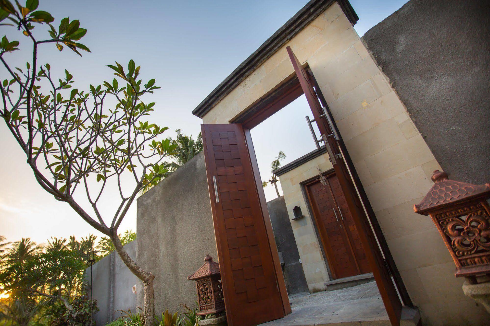 Villa Agung Raka *