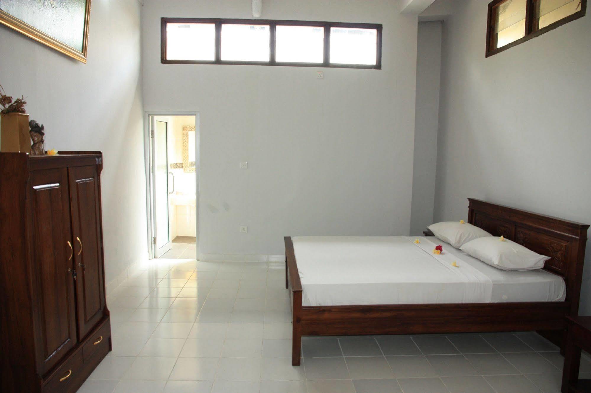 Holiday park Oka Kartini 2*
