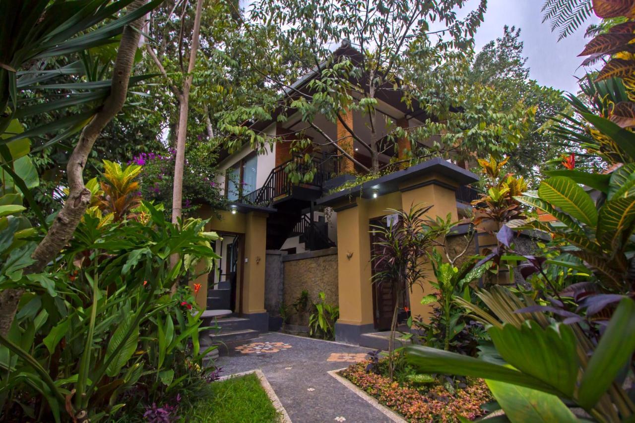 Karunia House Villa