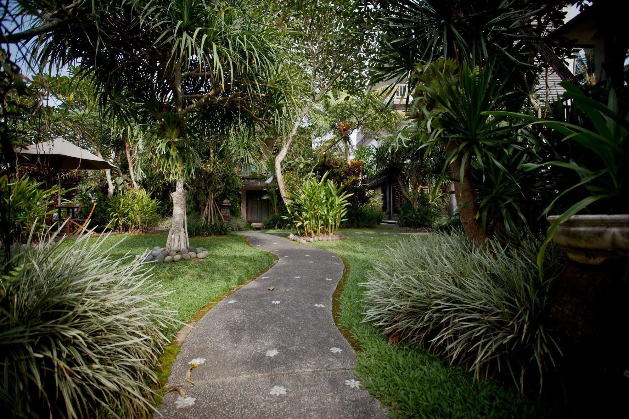 Sri Ratih Cottages, Chse Certified Hotel