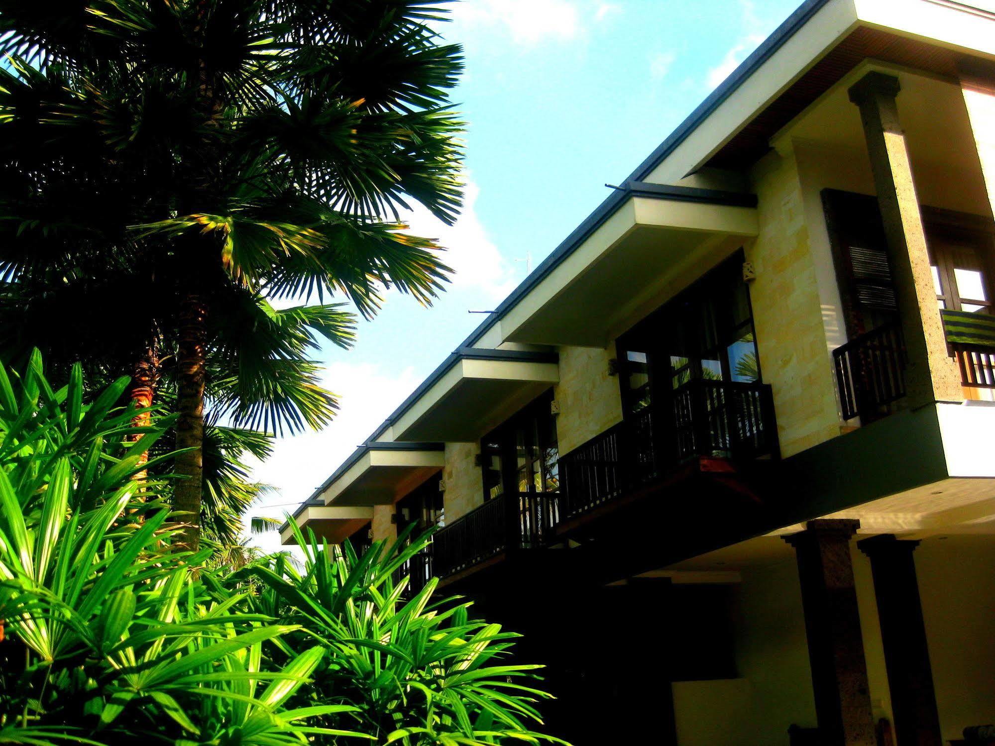 Hotel Indira