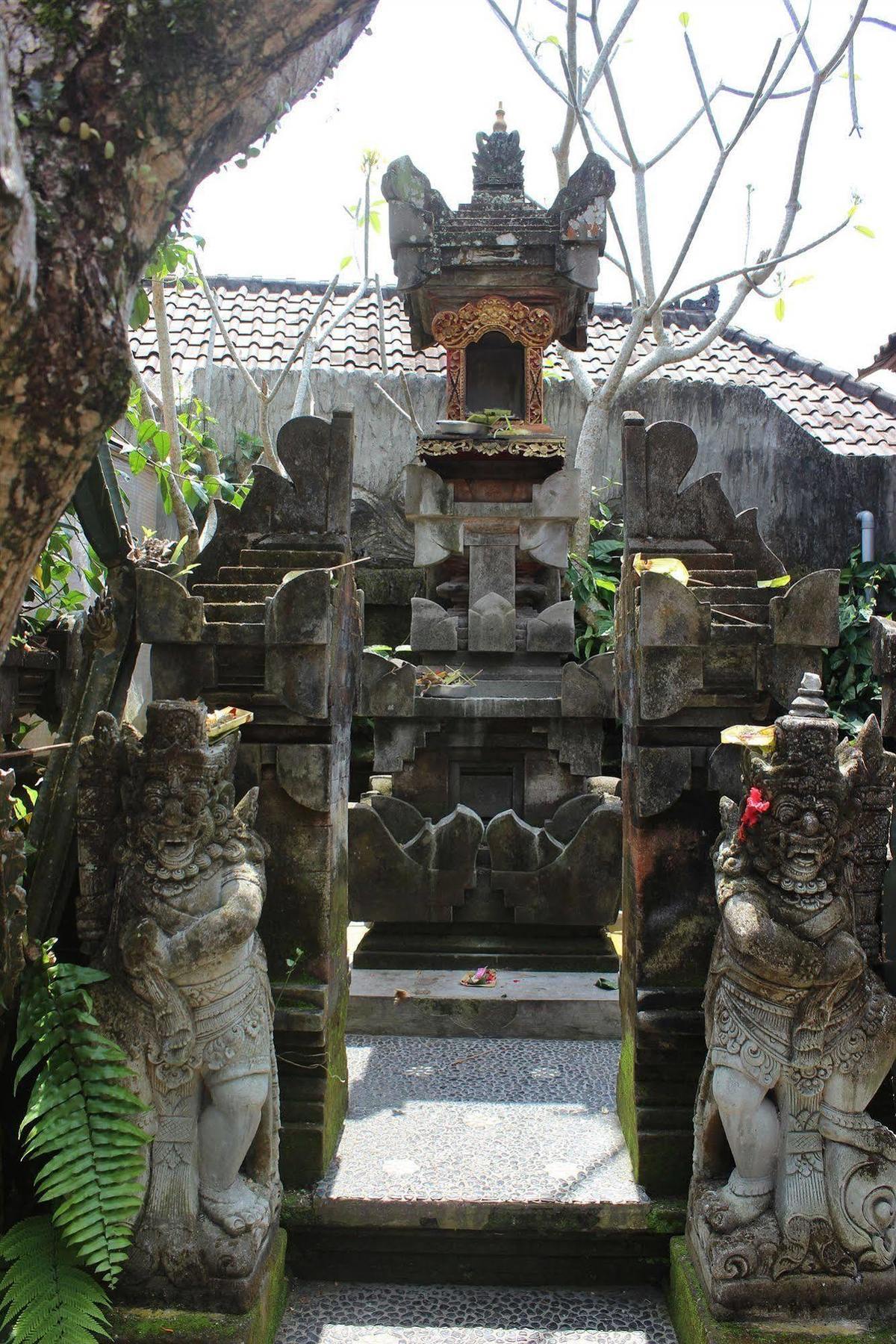 Guest house Gusti's Garden 2 3*