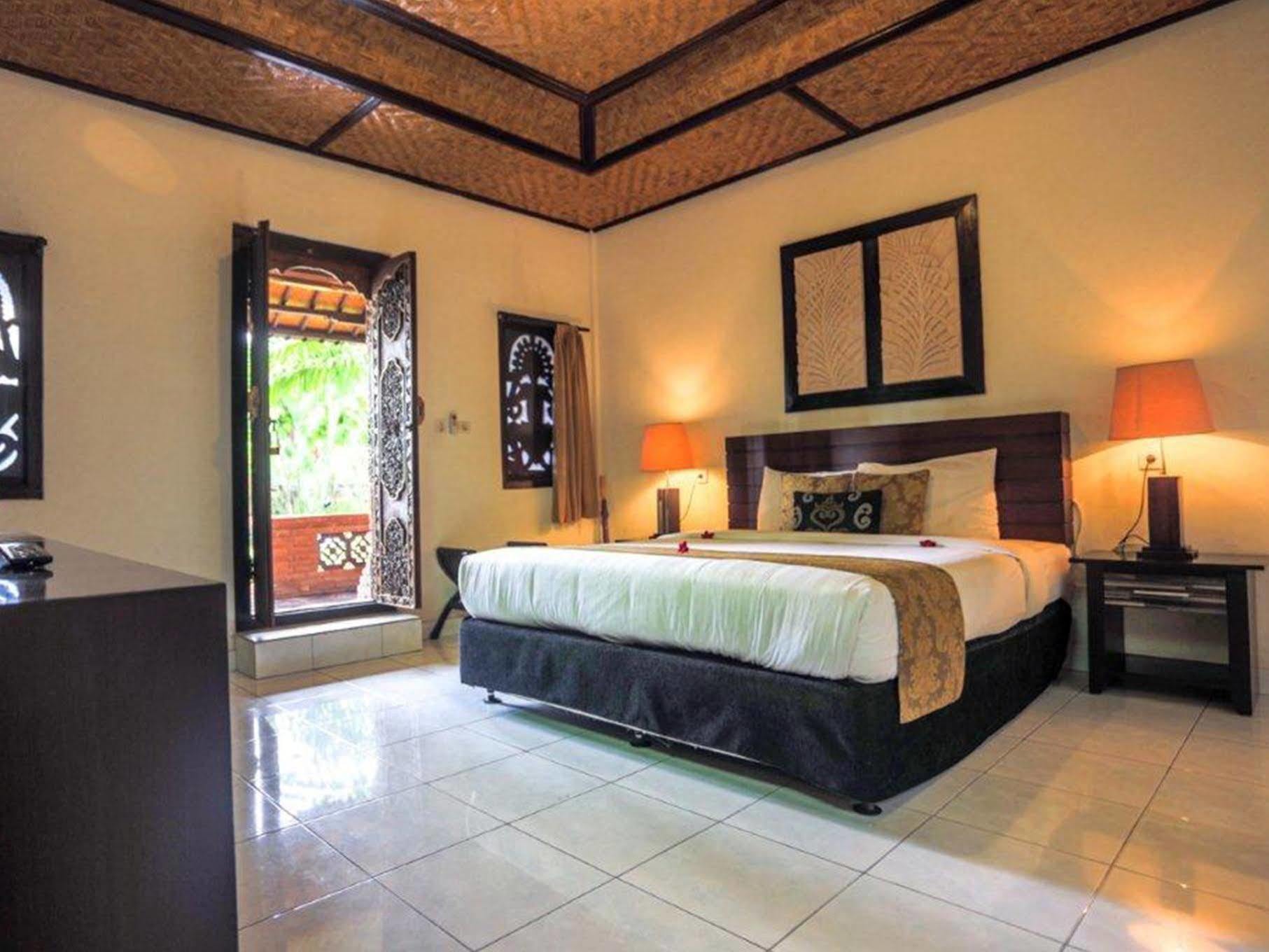 The Grand Sunti Hotel