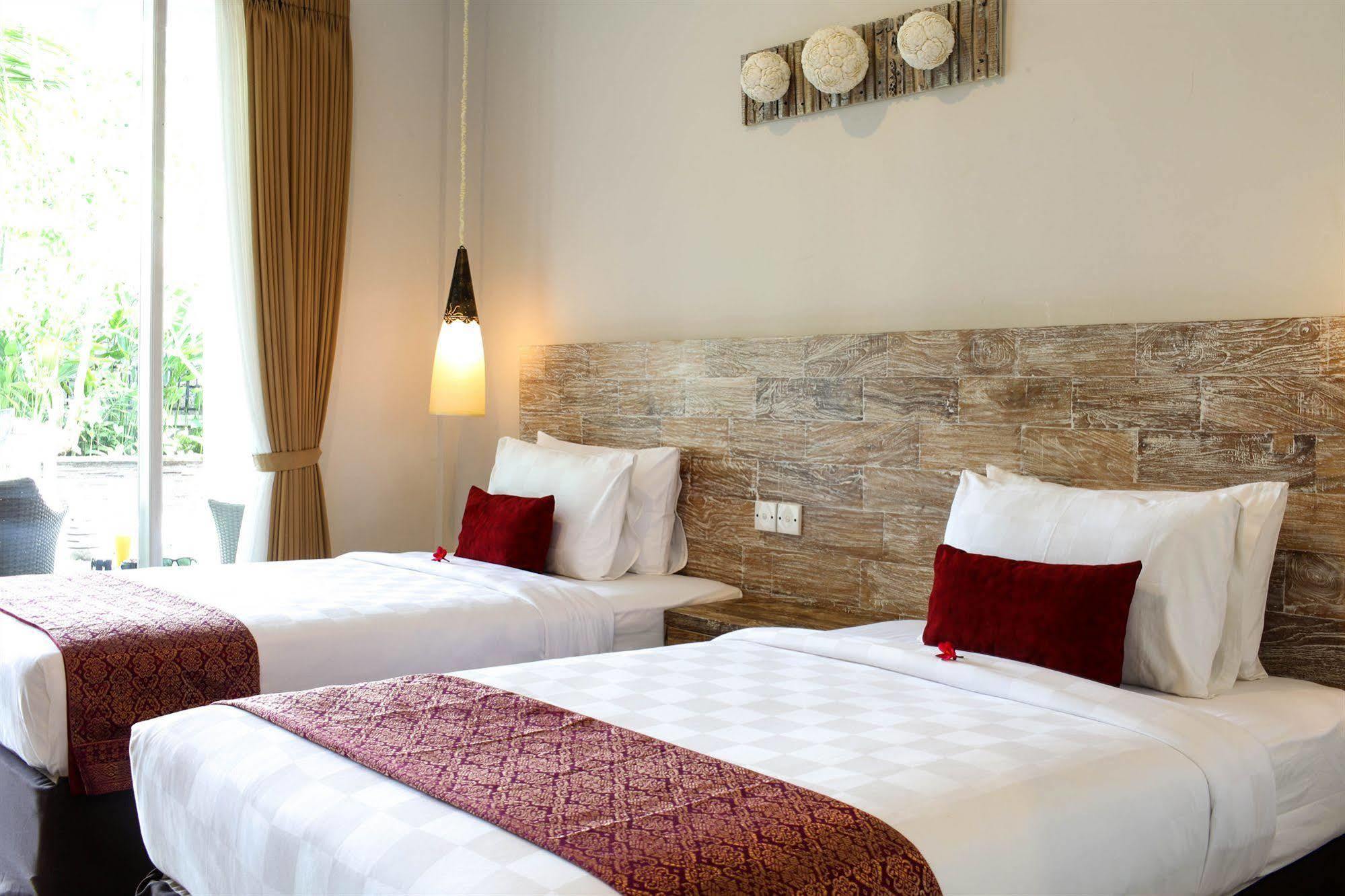 The Grand Sunti Hotel