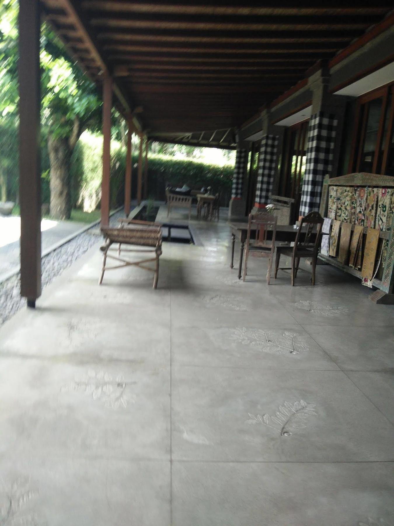 Puri Tupai Villa *
