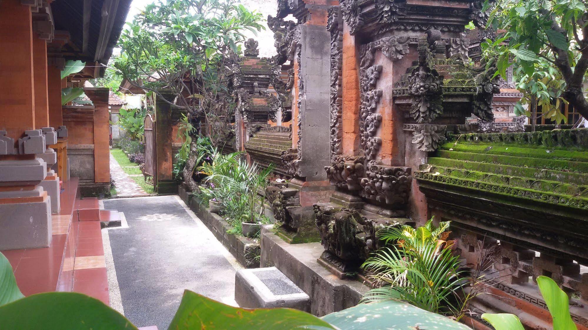 Hotel Nyoman Warta Accommodation