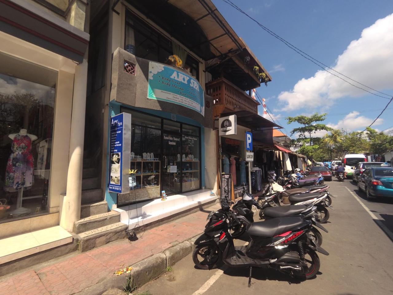 Privatunterkunft Rumah Ary & *