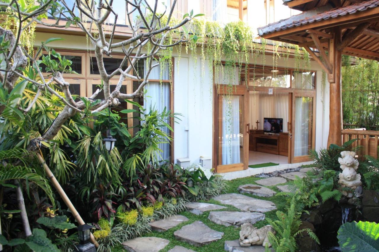 Villa Graha Sandat By Pramana