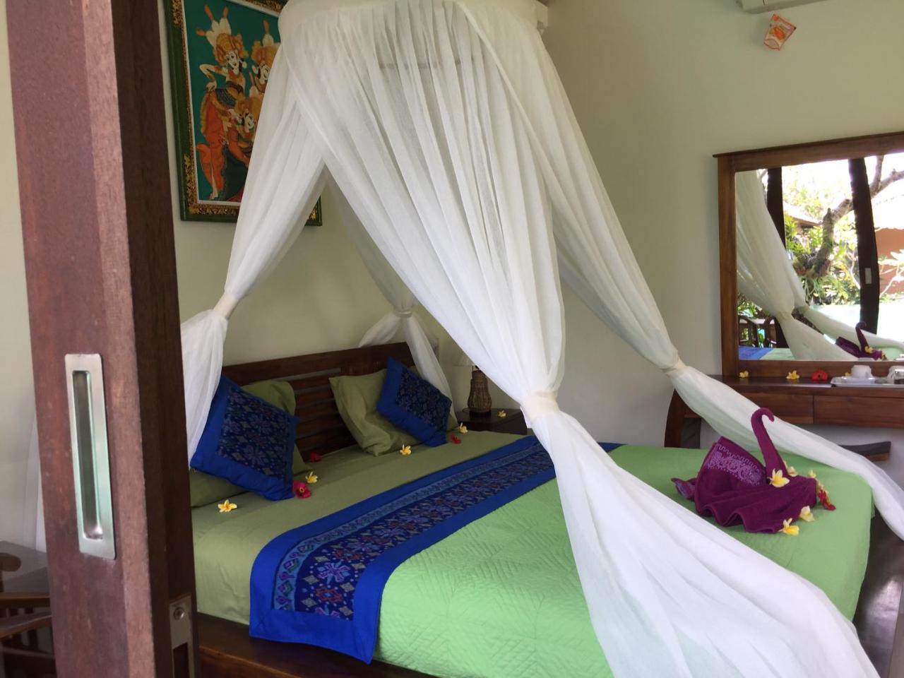 Guest house Merthayasa 2
