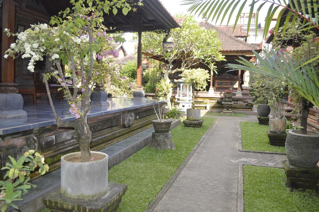 Wisma tamu Nick's