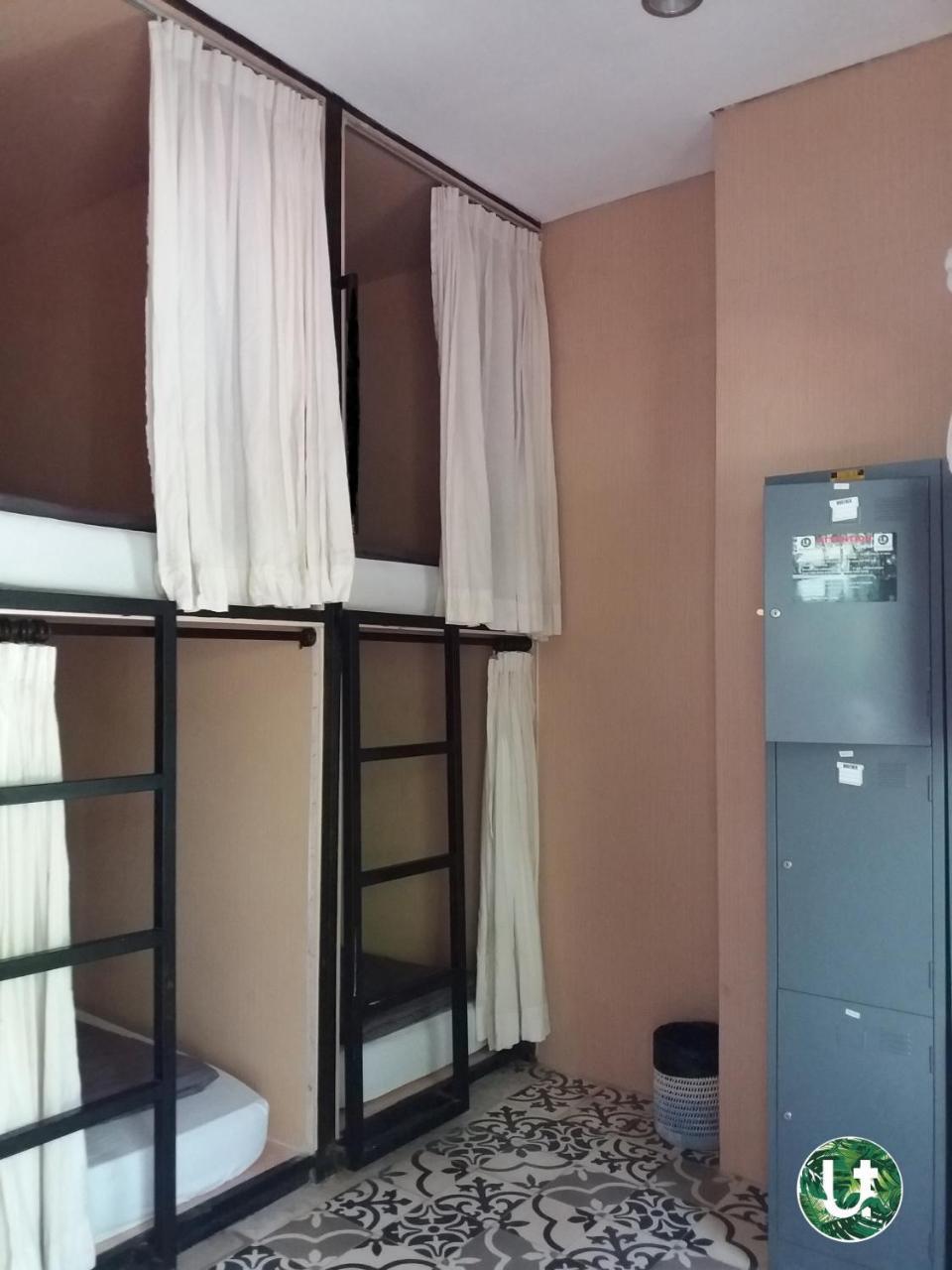 Tropical Hostel