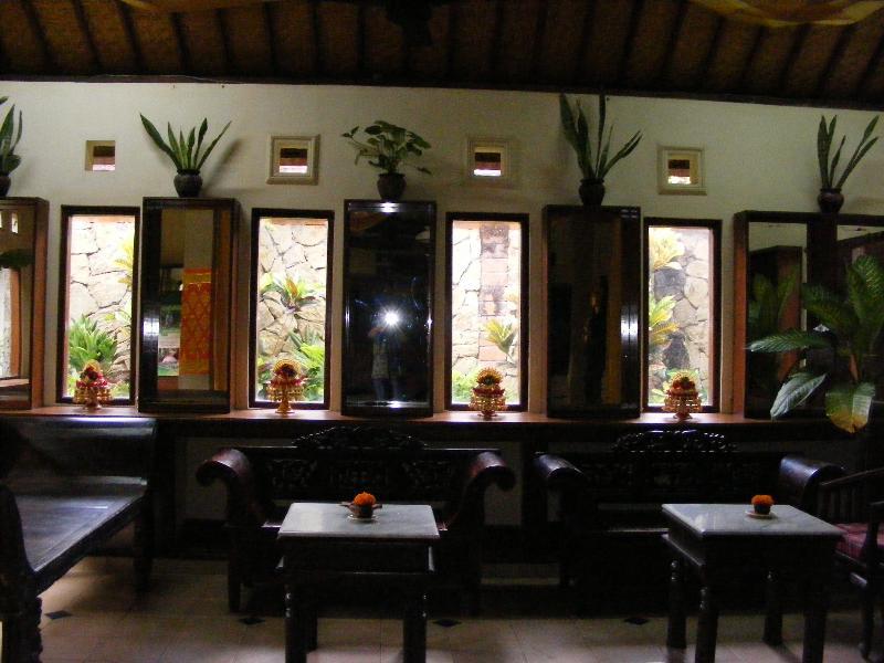 Jalan Jalan & 4*