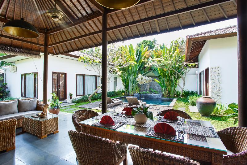 Raya Boutique Hotel 3*