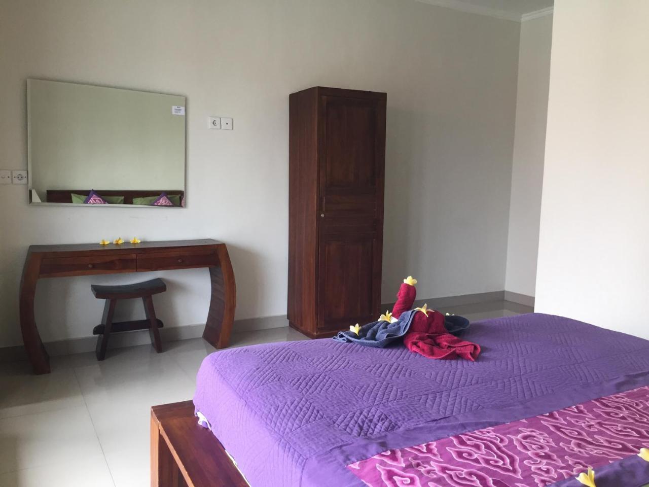 Guest house Merthayasa 2 *