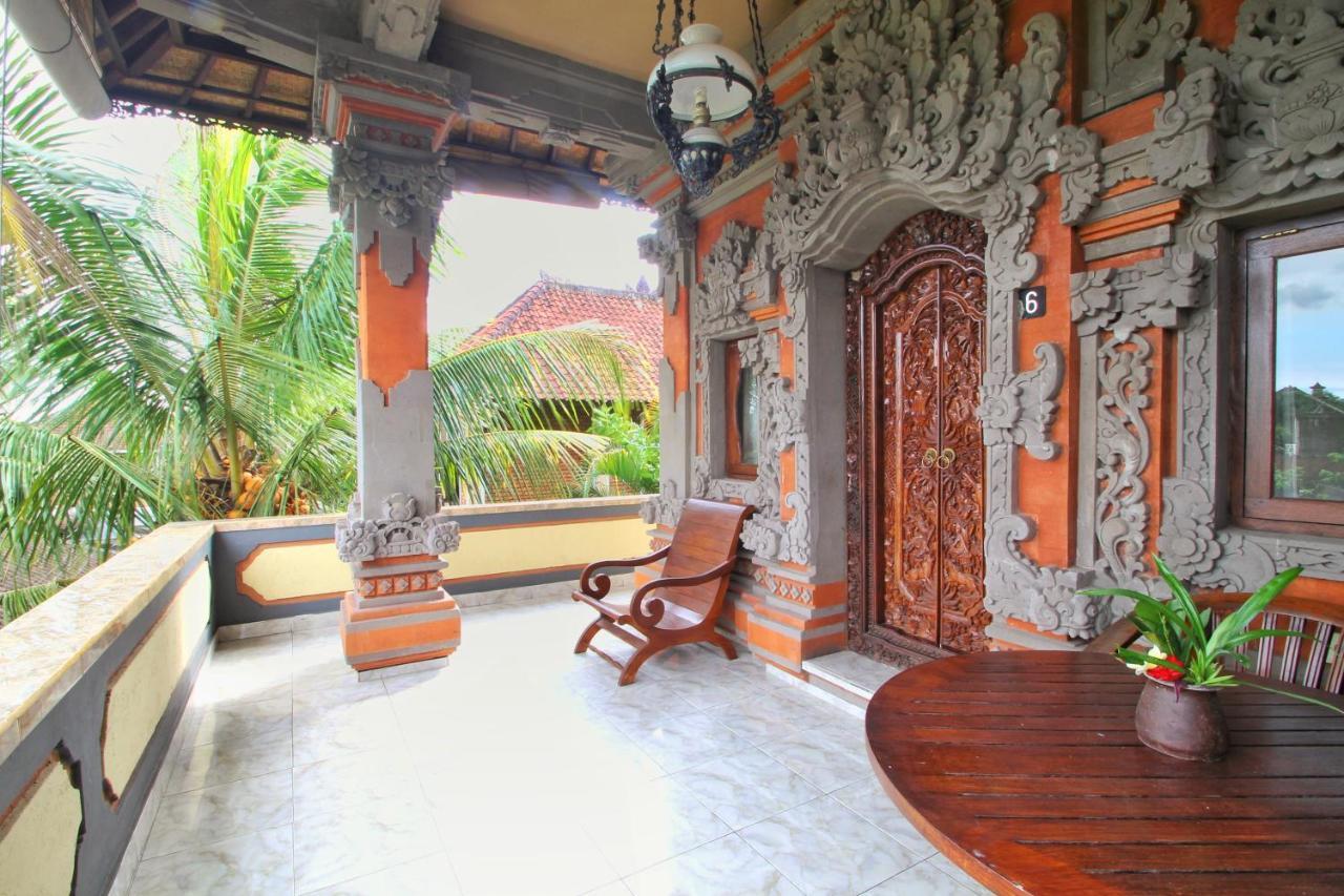 Hibiscus * Ubud