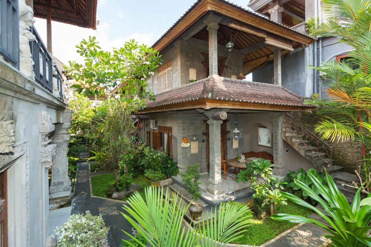 Bali Moon