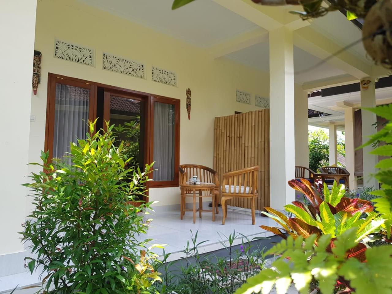 Pondok Gusti Homestay Redpartner