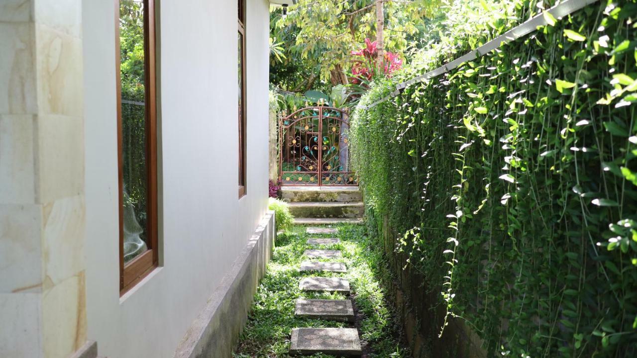 Kinari Guest house *