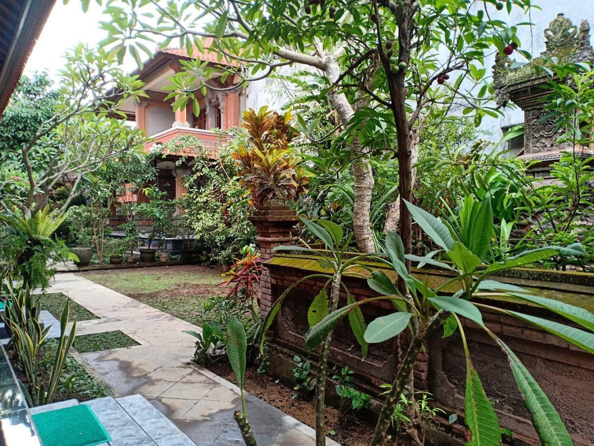 Wisma tamu Nick's