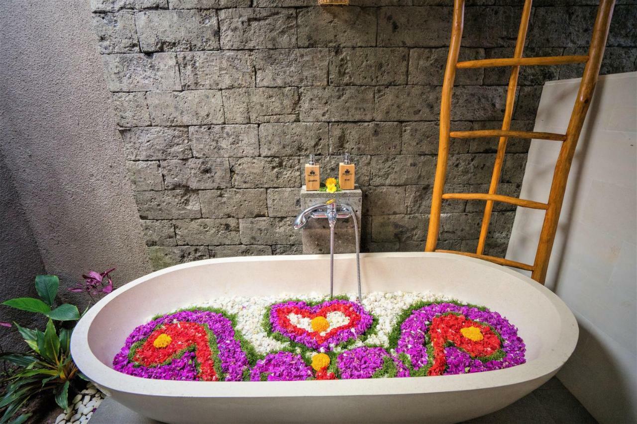 Villa Three Gold Luxury Private Ubud