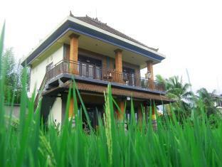 Adi Santia Wisma tamu