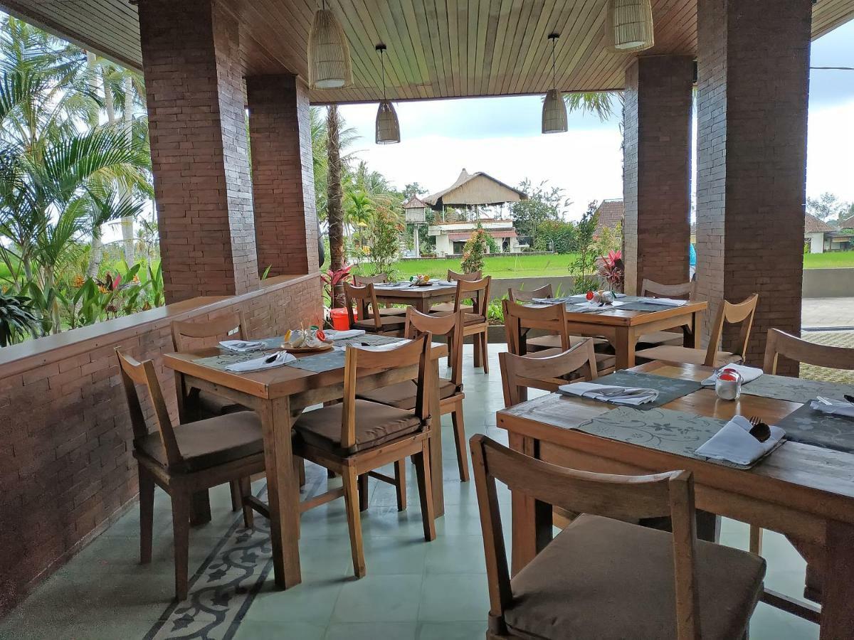 Paon Desa Hotel 4*