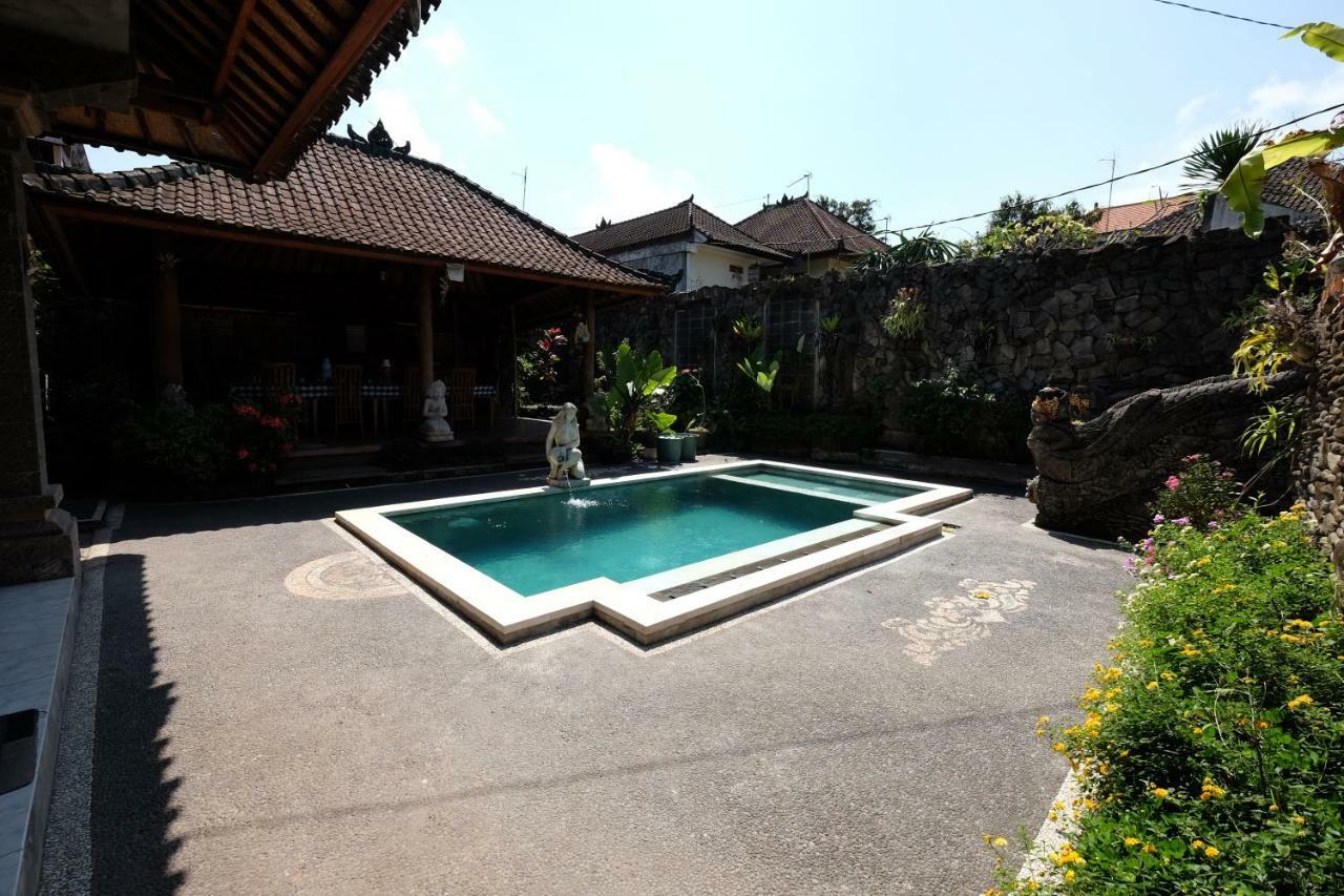 Gasthuis Budi 3*