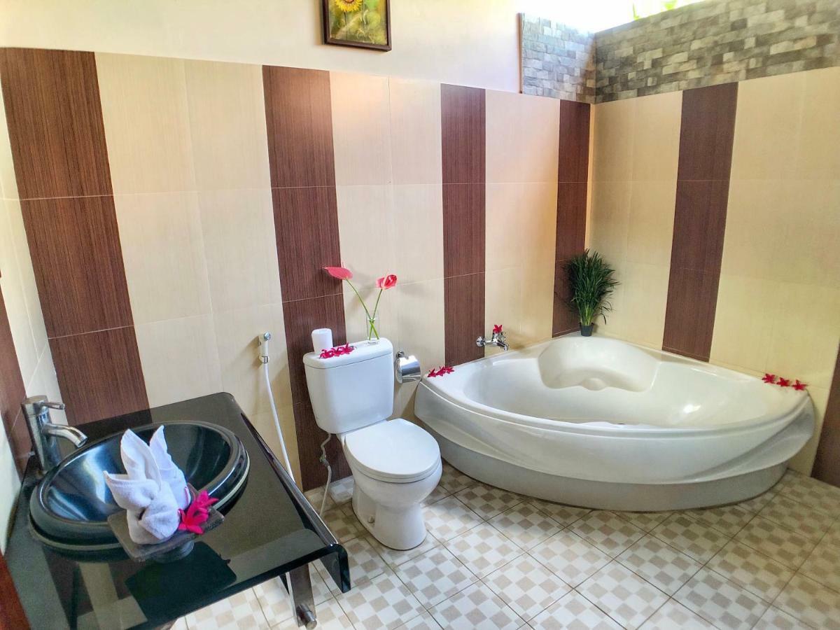 Uma Dewi Guest house *