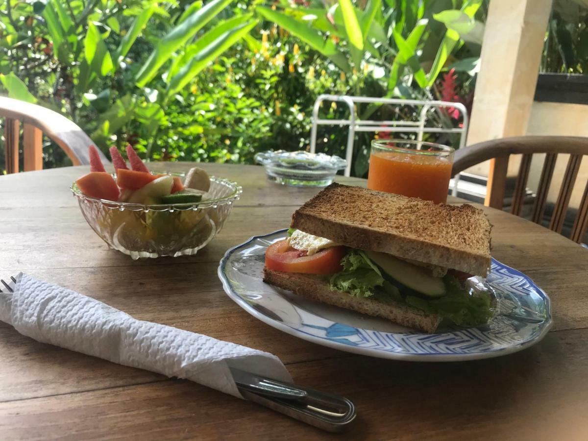 Guest house Sambahan *