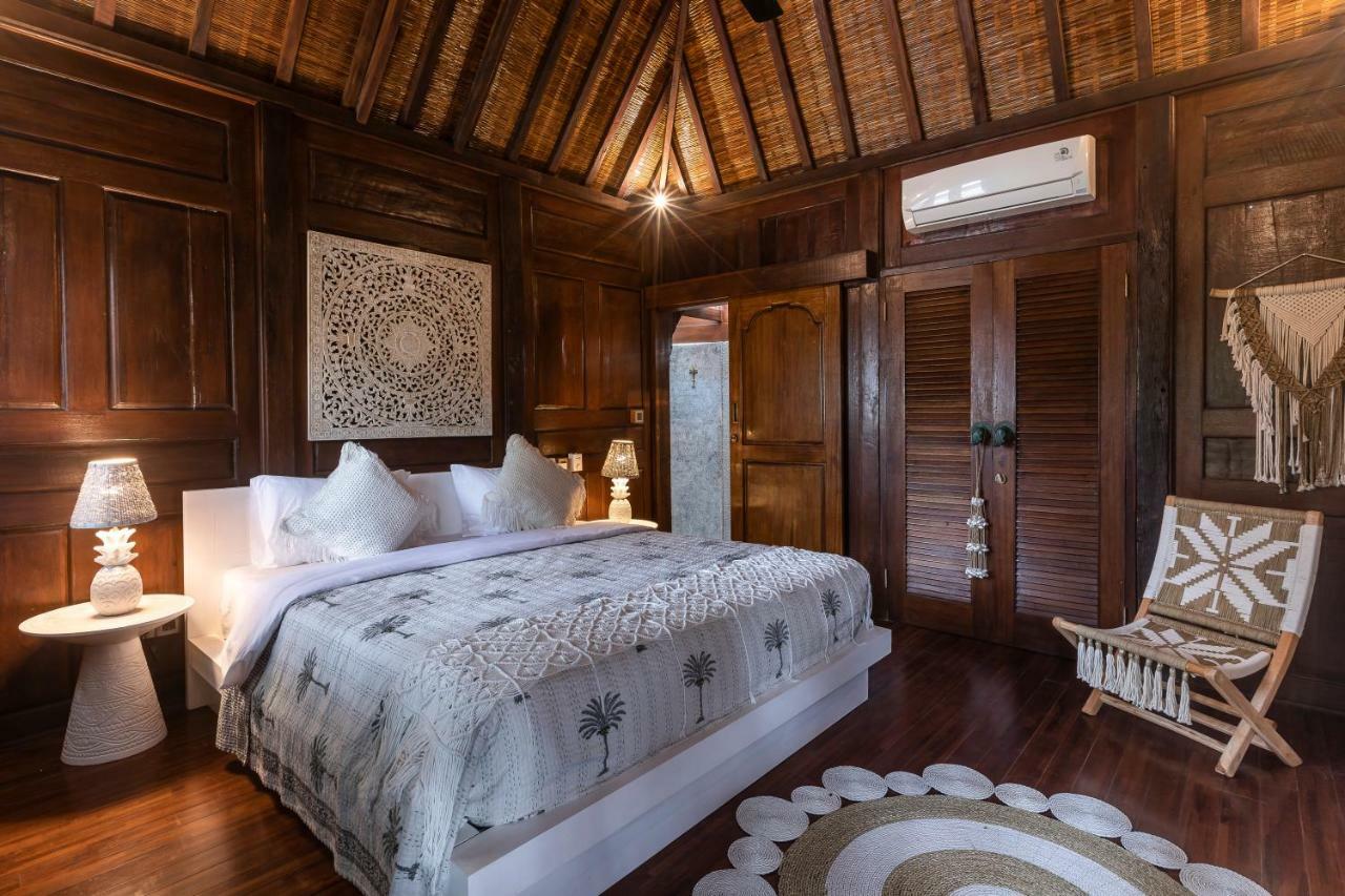 Niyamas Ubud