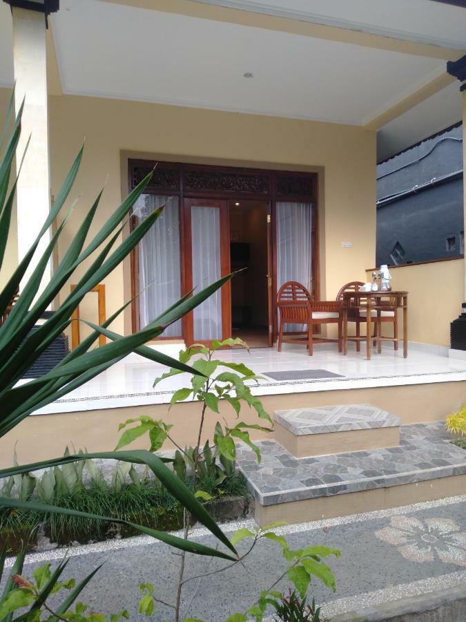 Sastra House