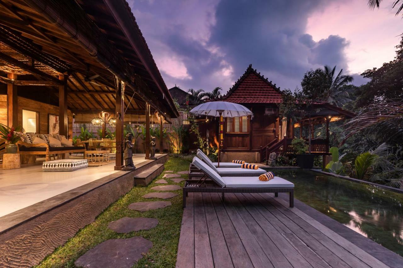 Niyamas Ubud