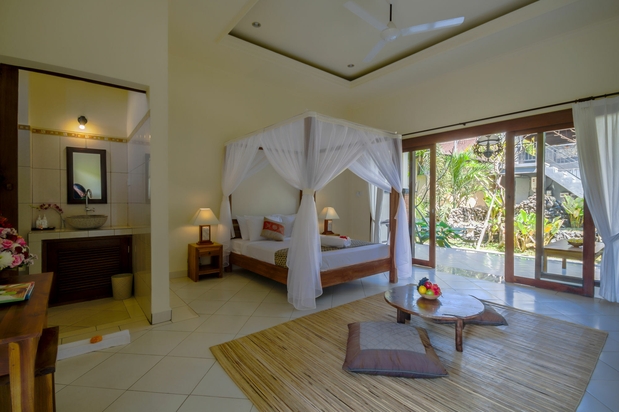 Hotel Loka Pala