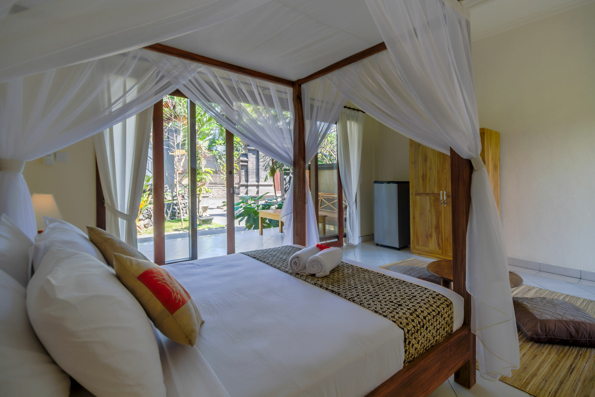 Hotel Loka Pala 3*