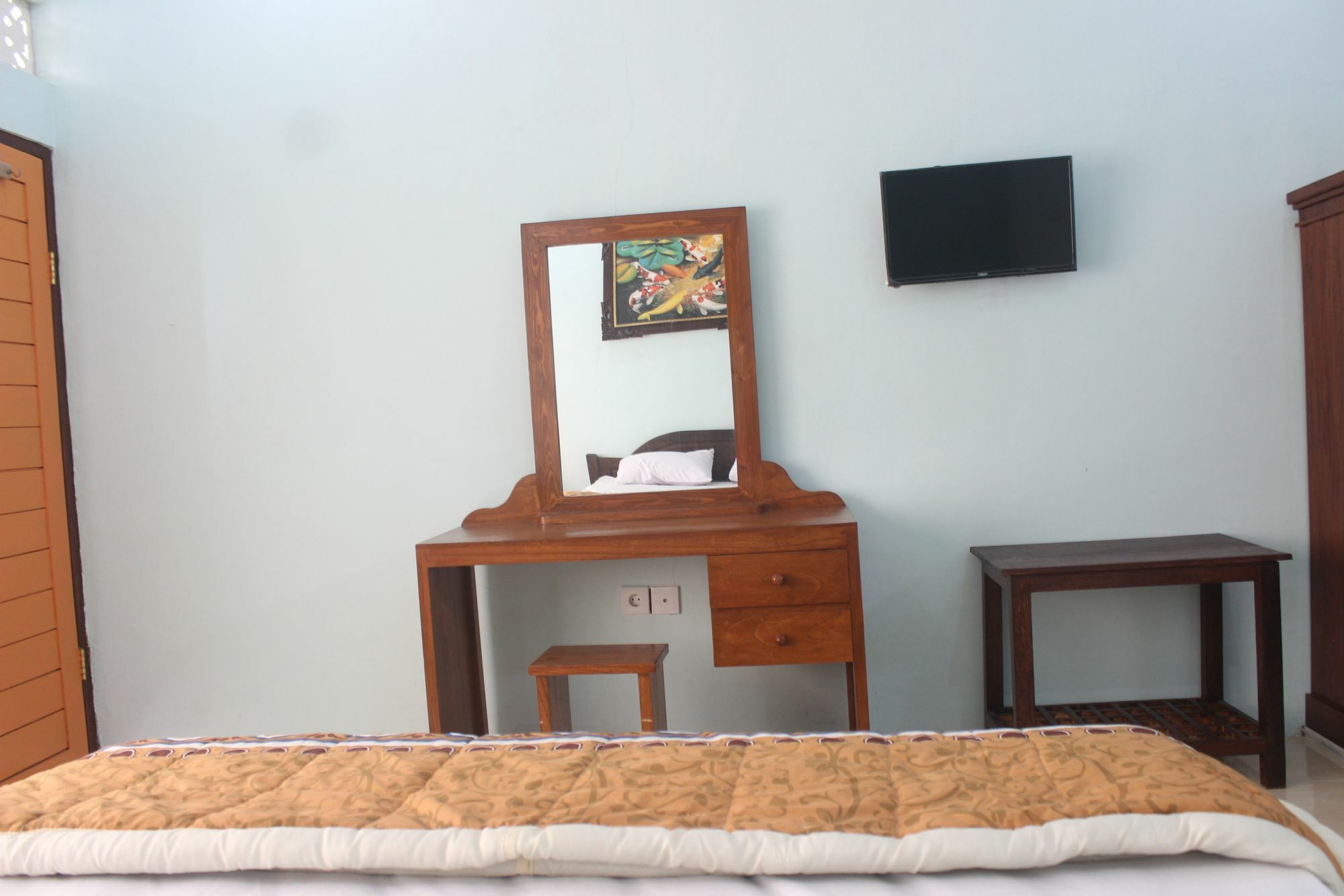 Sayan Guest house *