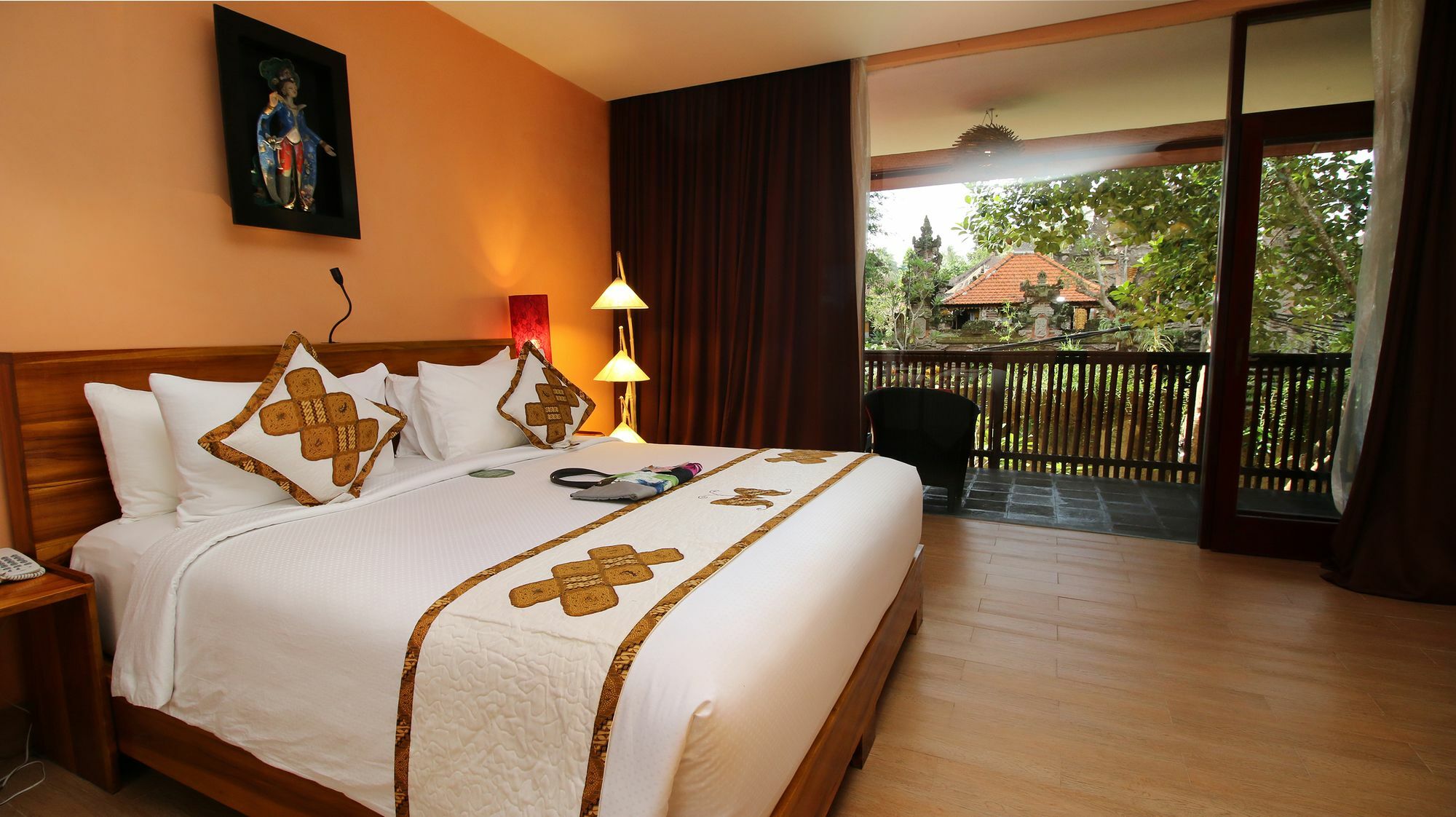 Petit Hotel 3*