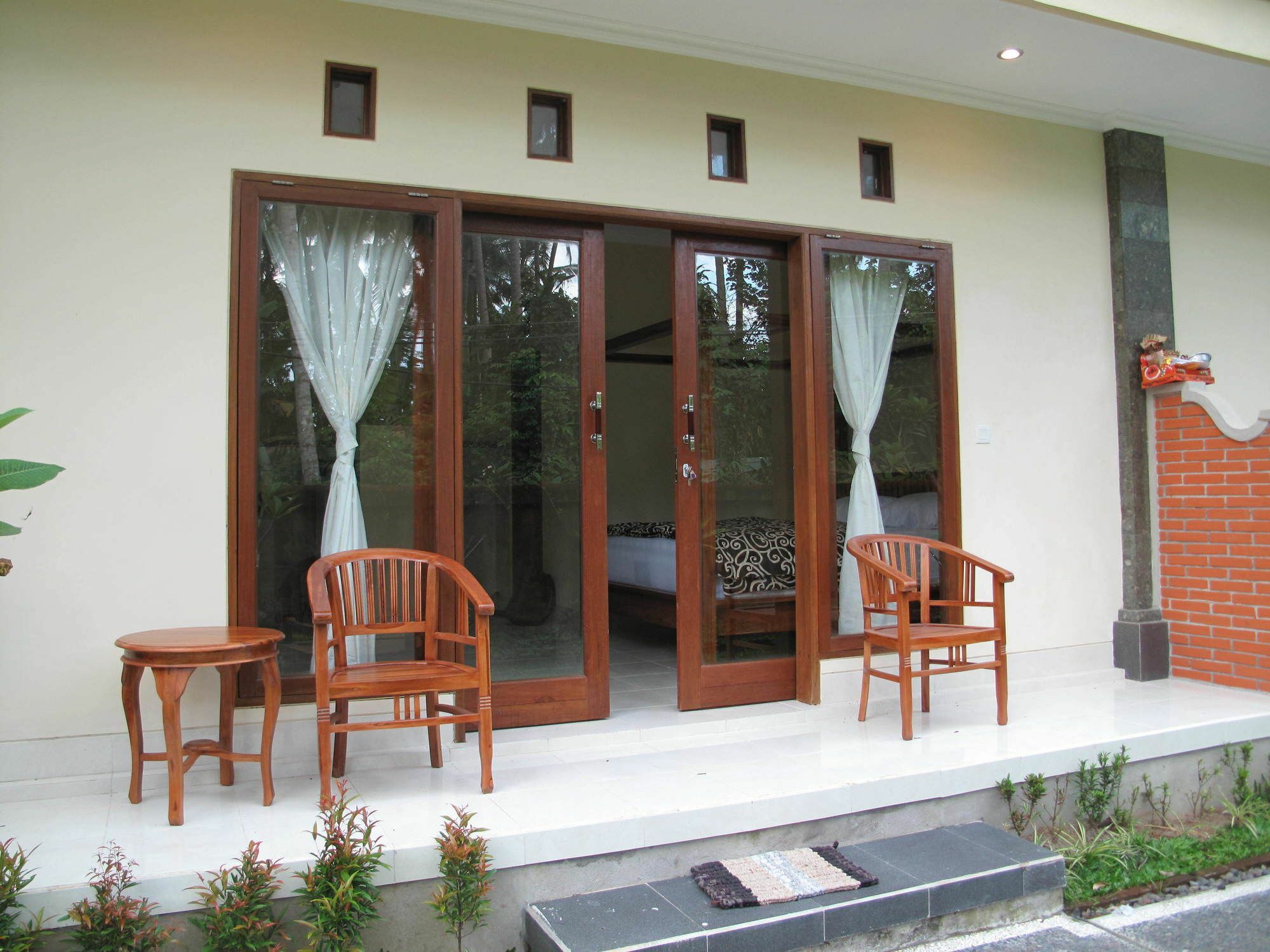Sunrise Coconut House