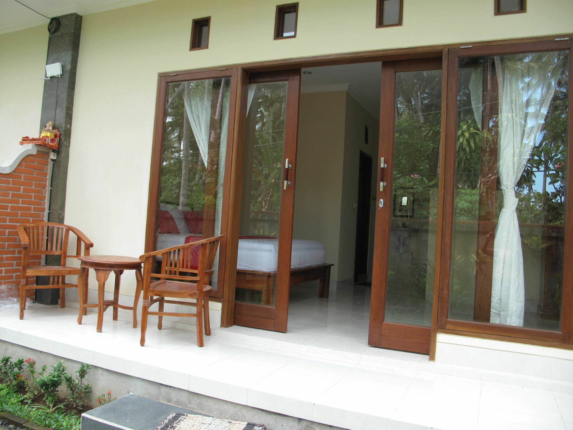 Sunrise Coconut House