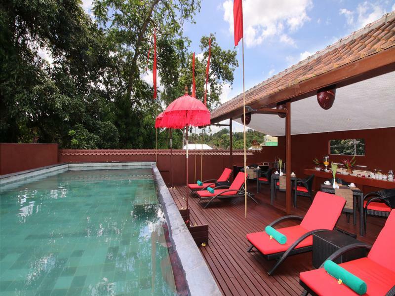 Hotel Petit 3*