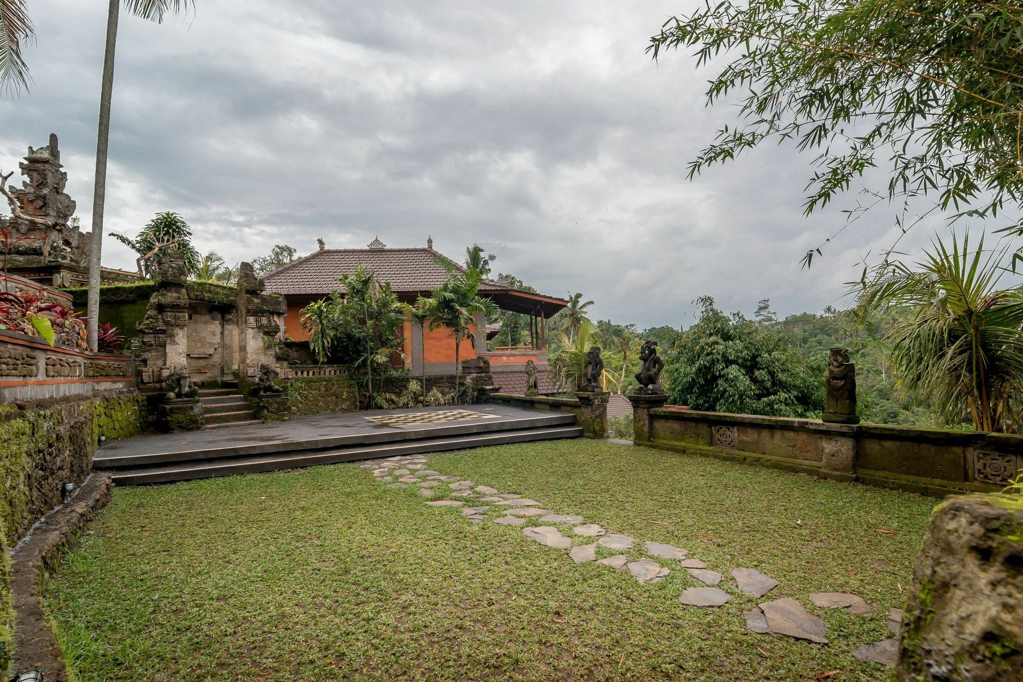 Resort Ulun - Chse Certified 4*
