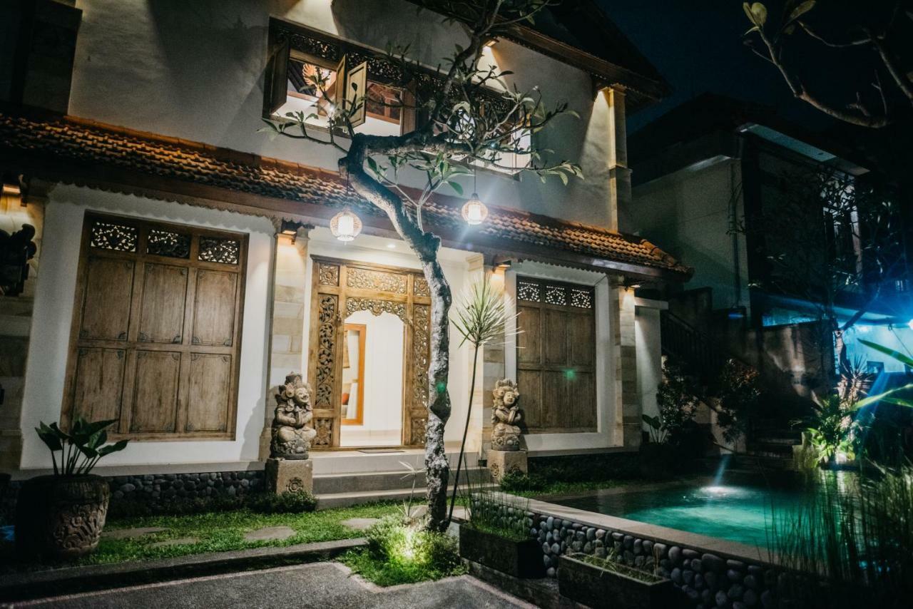 Mawar * Ubud (Bali)