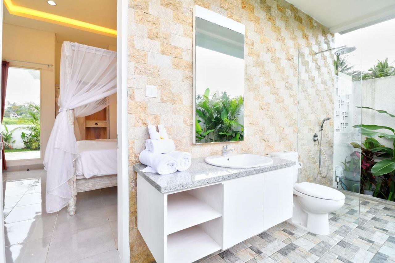 Tirta Padi 2 Villa *